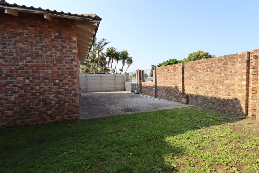 3 Bedroom Property for Sale in Sherwood Eastern Cape